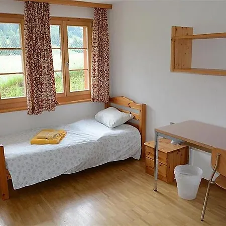 Apartment Schonried Sleeps 6 Wifi