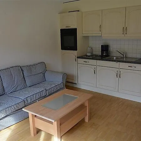 Апартаменты Schonried Sleeps 6 Wifi Гштад